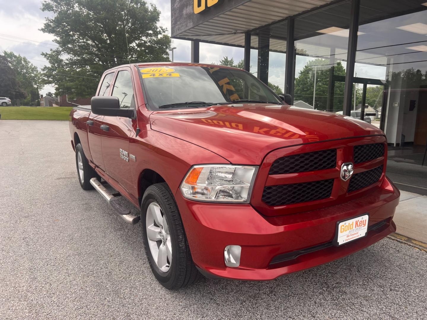 2015 RED RAM 1500 Tradesman Quad Cab 4WD (1C6RR7FT7FS) with an 5.7L V8 OHV 16V engine, 8-Speed Automatic transmission, located at 1633 W Kimberly, Davenport, IA, 52806, (563) 323-5341, 41.559456, -90.598732 - Photo#1